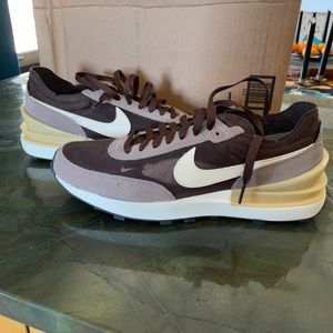 Men’s Nike Waffle One SE Sneakers